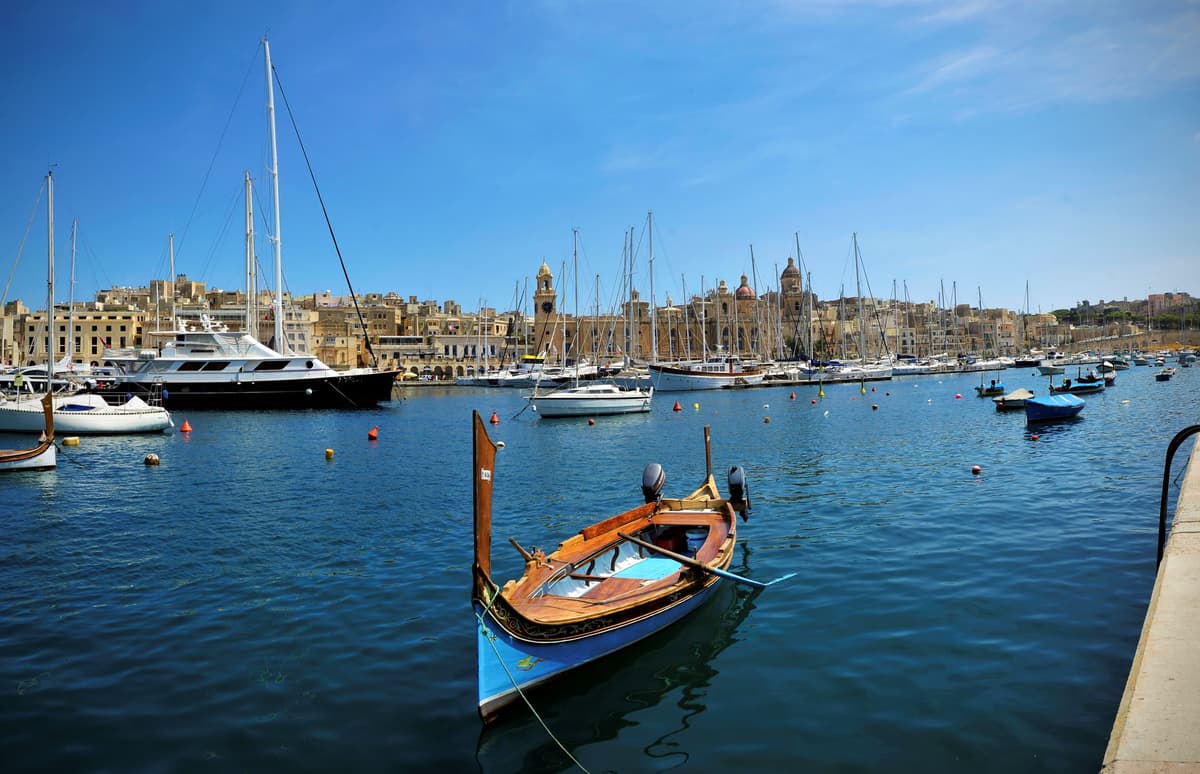 Three Cities Guided Tour & Grand Harbour Boat Tour with Transfers