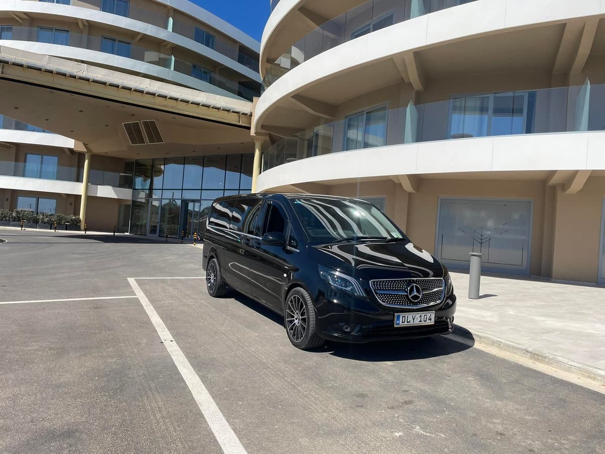 Private Driver to roam the island of Malta (VIP)